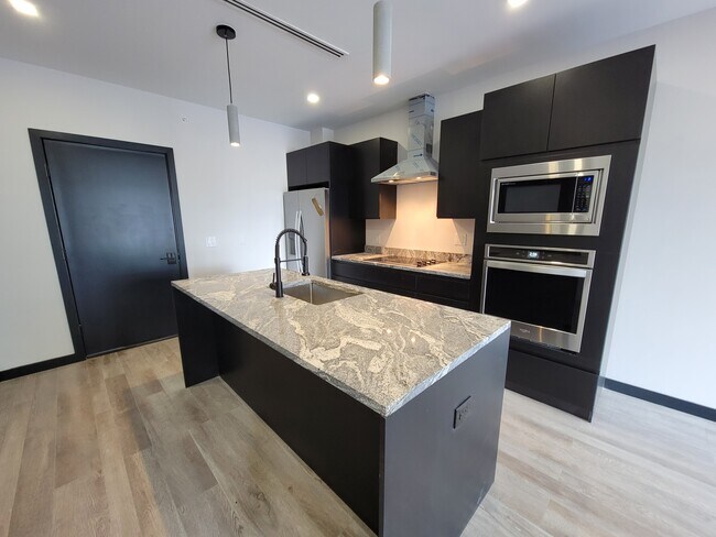 Photo - 2020 Dreer St