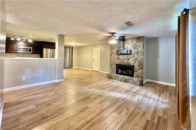 Photo - 2848 Ancient Oak Ct SW