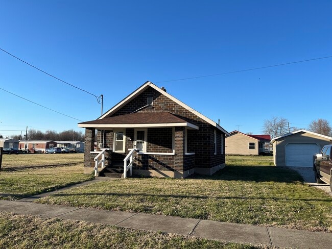 Photo - 210 W Washington St