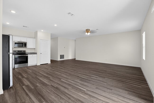 Photo - 4725 Harlequin Dr