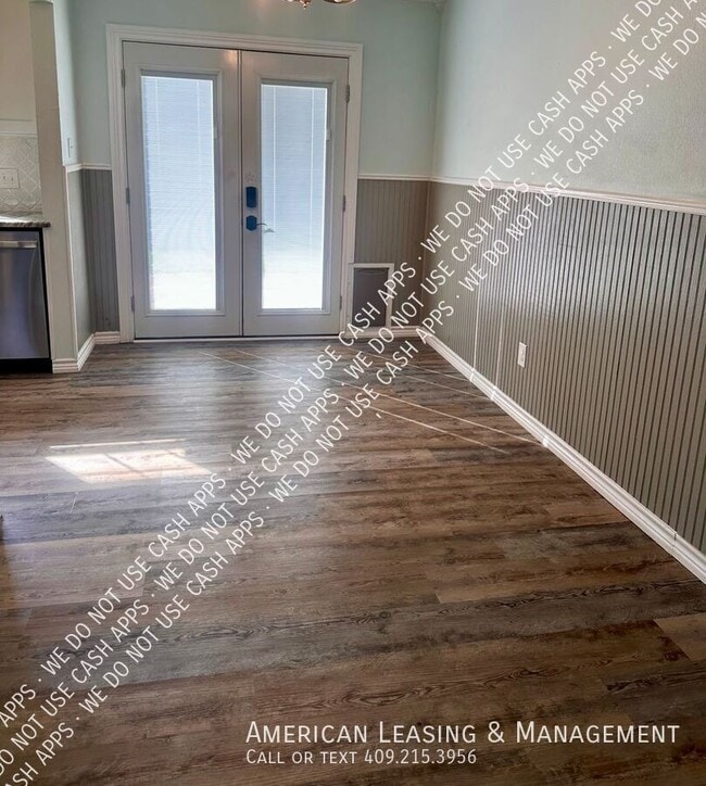 Photo - 819 Willow Oak St