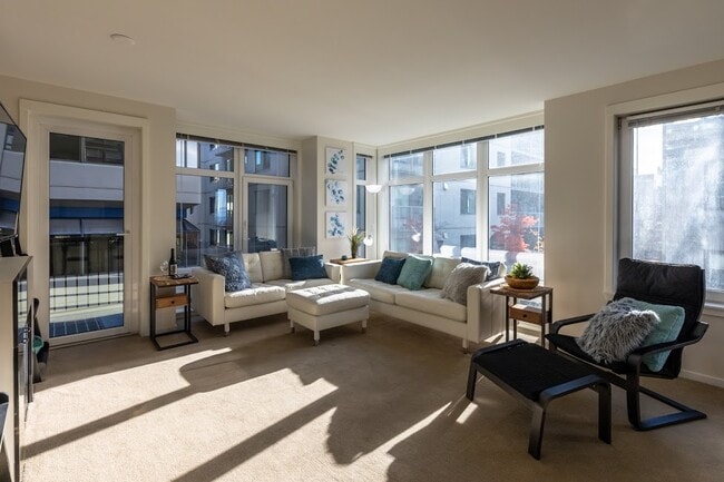 Photo shows furnished option - 2721 1st Ave Unit 410