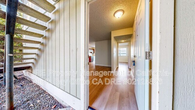 Photo - 1017 Civic Center Dr Unidad A