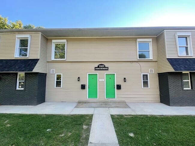 Photo - 1101 Arrowhead Dr