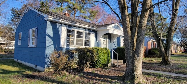 Photo - 719 Jefferson St
