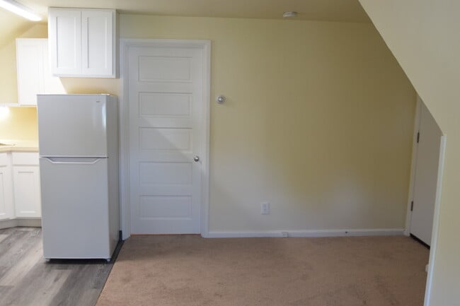 Photo - 815 Rosedale Ave