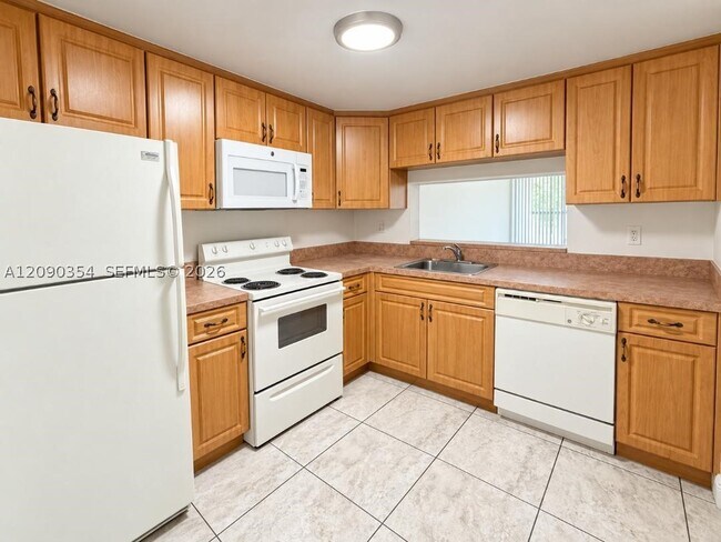 Photo - 10975 SW 107th St Unit 313
