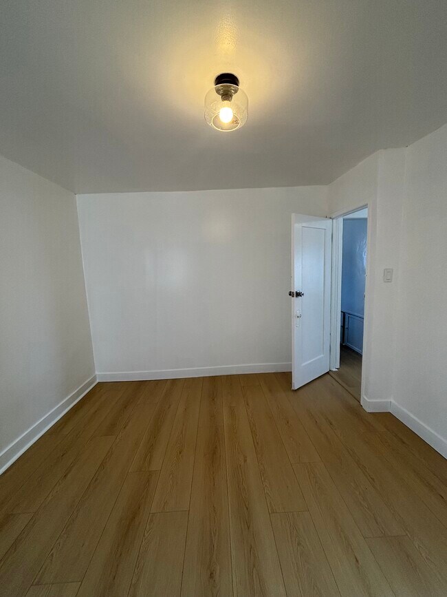200 Rosemont Ave
