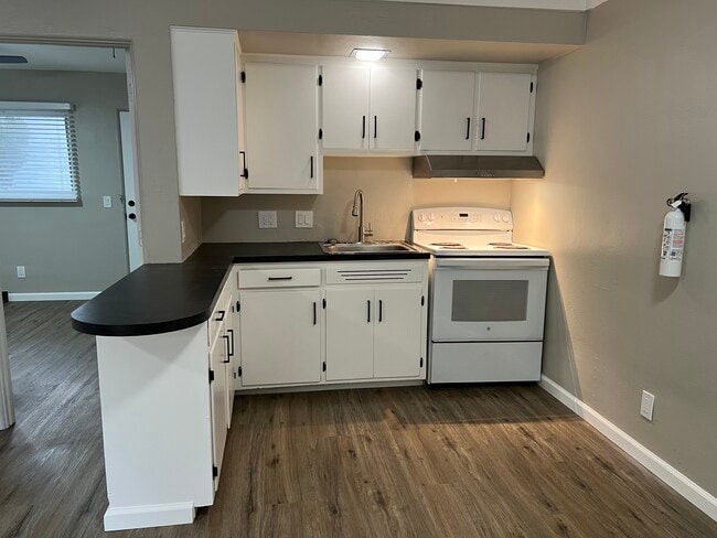 Photo - 3317 Bampton Ave Unit 1