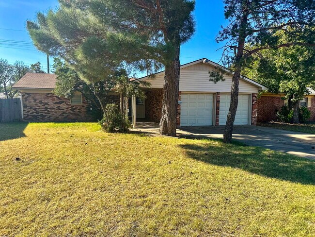 Photo - Beautiful 3/2 with a Bonus Room!