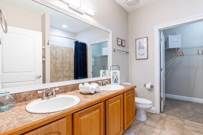 Oceanaire Apartments