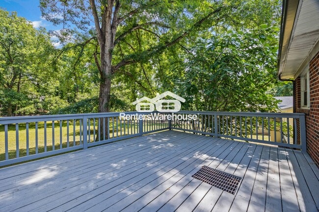 Photo - 5025 Lochlain Dr