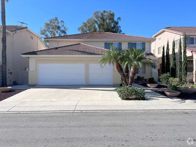 Building Photo - West Irvine Quiet Interior Location Rental