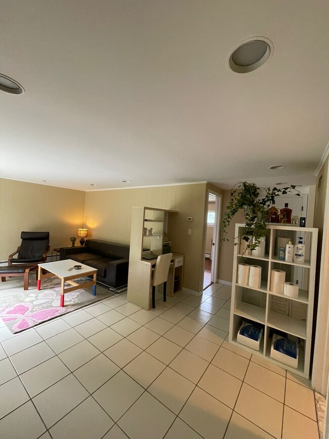 Photo - 760 Clifford Ct