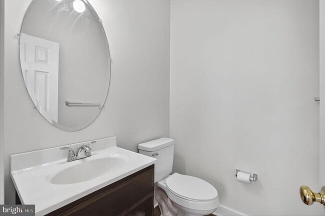 Photo - 5015 Leasdale Rd