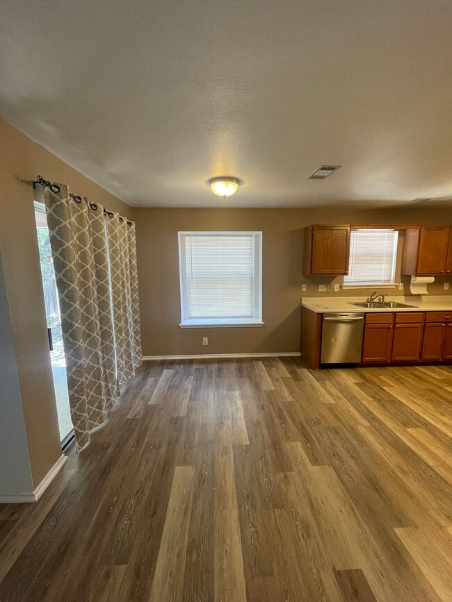 Photo - 10324 Bobcat Blf