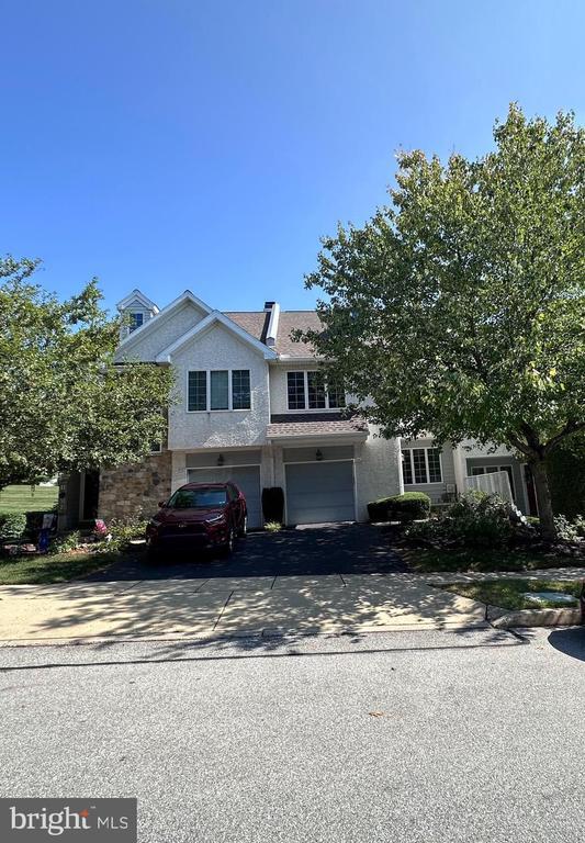 Photo - 321 Bristol Cir