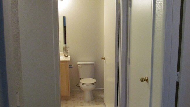 2BR/2BA Hall Bathroom