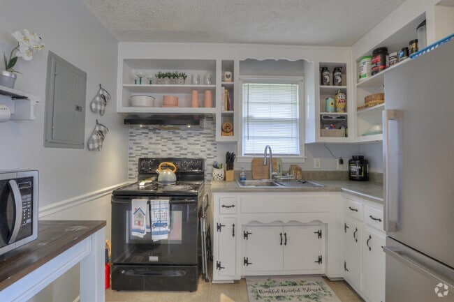 Building Photo - 307 Sunset Trail Rental