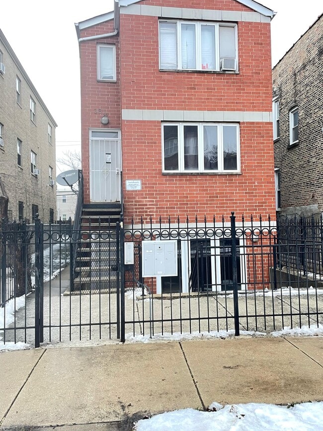 Building Photo - 3518 W Lexington St Unit 2