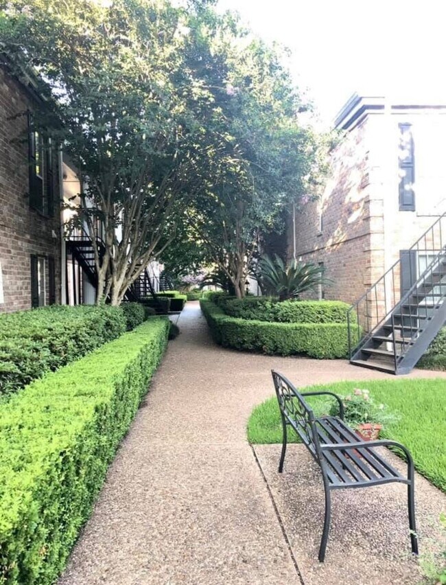 Photo - 6410 Del Monte Dr