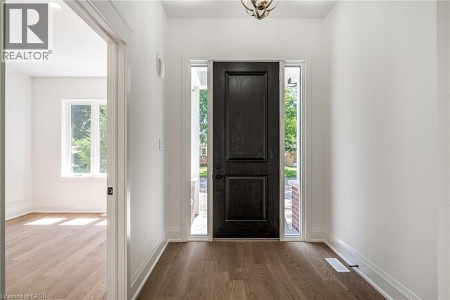 Photo - 115 Chesley St