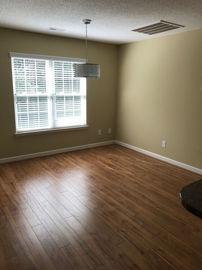 Photo - Beautiful 2 Bed/ 2 Bath Ranch in Desirable...