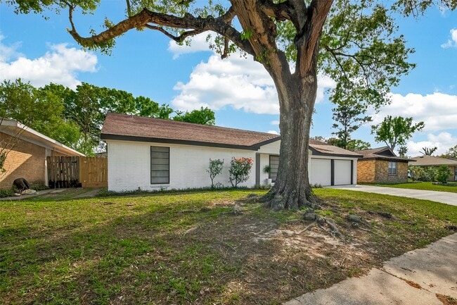 Photo - 5523 Kuldell Dr