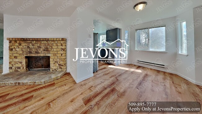 Photo - 1722 E 56th St Unidad 2