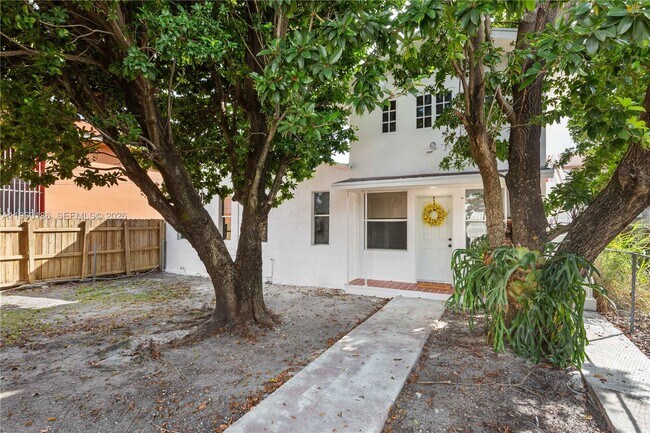 Photo - 2508 SW 10th St Unidad 2508