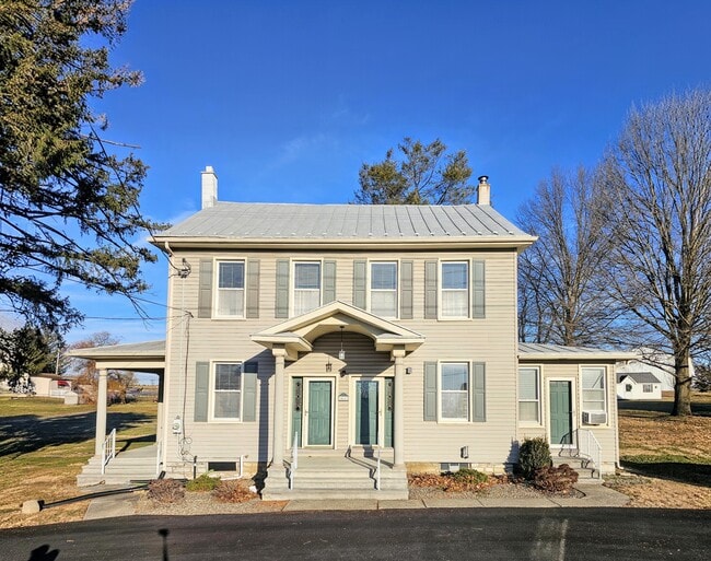 Building Photo - 461 W Main Ave