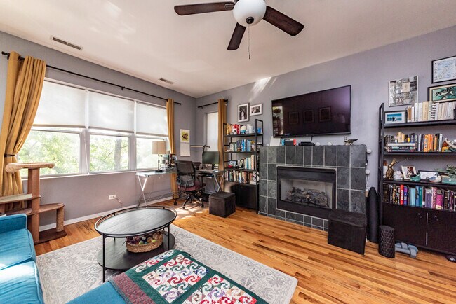 Photo - 4307 N Troy St Unit 3