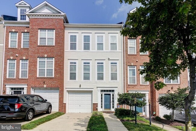 Building Photo - 5408 Hartfield Ave Rental