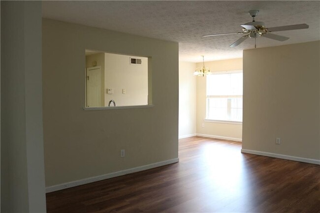 Photo - 910 Brushy Creek Ct