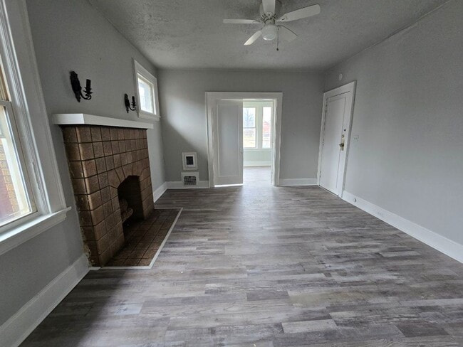 Photo - 579 Blair Ave Unit 579-4