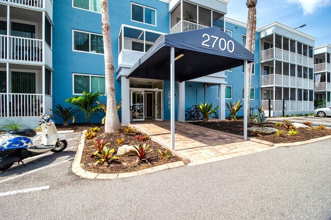 2 Bedroom 2 Bath Condo in the Heart of Sar... - 2 Bedroom 2 Bath Condo in the Heart of Sar... Unit 427