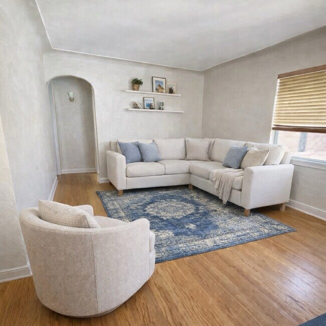 Photo - 762 Fairfax St