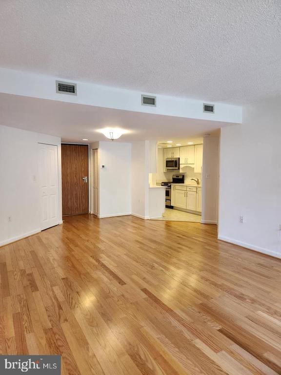 Building Photo - 2725 Connecticut Ave NW Unit 406