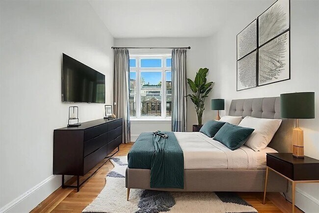 365 Marlborough St Unit 5