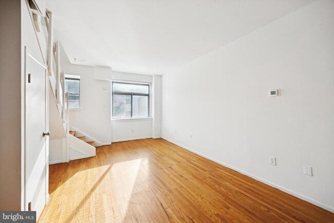 Photo - 319 S 10th St Unit 335