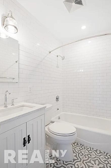 Photo - 443 Jefferson Ave