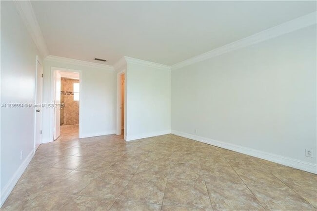Photo - 2420 SE 17th St Unidad 404C