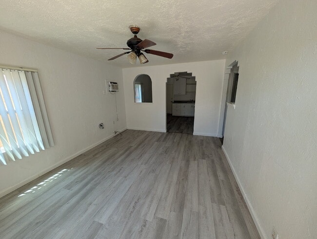 Photo - 140.5 S G St