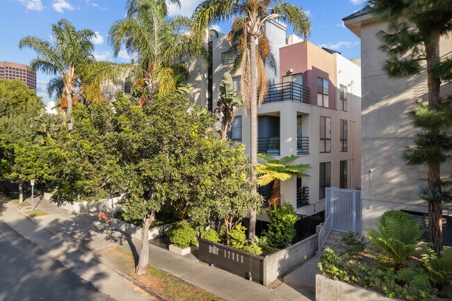 Photo - 12000 Goshen Ave