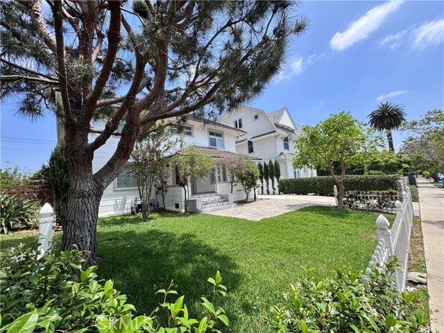 Photo - 2716 S La Salle Ave