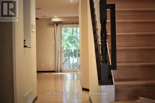 Photo - 719 Melbourne Ave