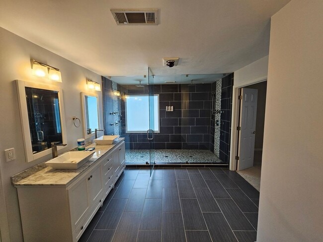 Photo - 3712 Wickford Ln