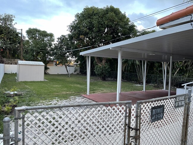 Photo - 51 SW 59th Ave