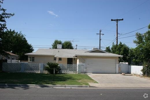 Building Photo - 2108 Faye Ln Rental