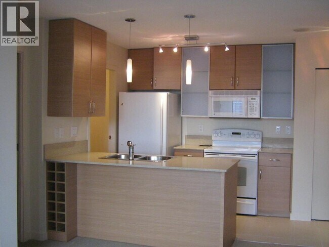 Photo - 928 Homer St Unit 1410